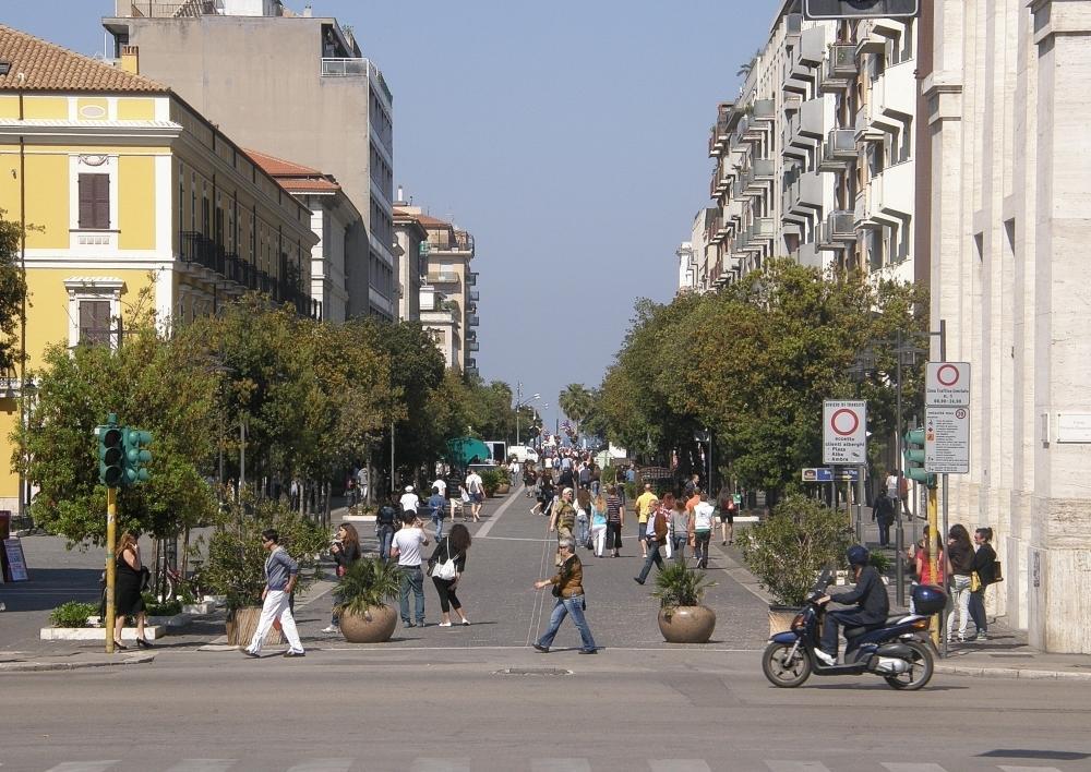 Hotel Monolocale Via Leopardi Pescara Zewnętrze zdjęcie