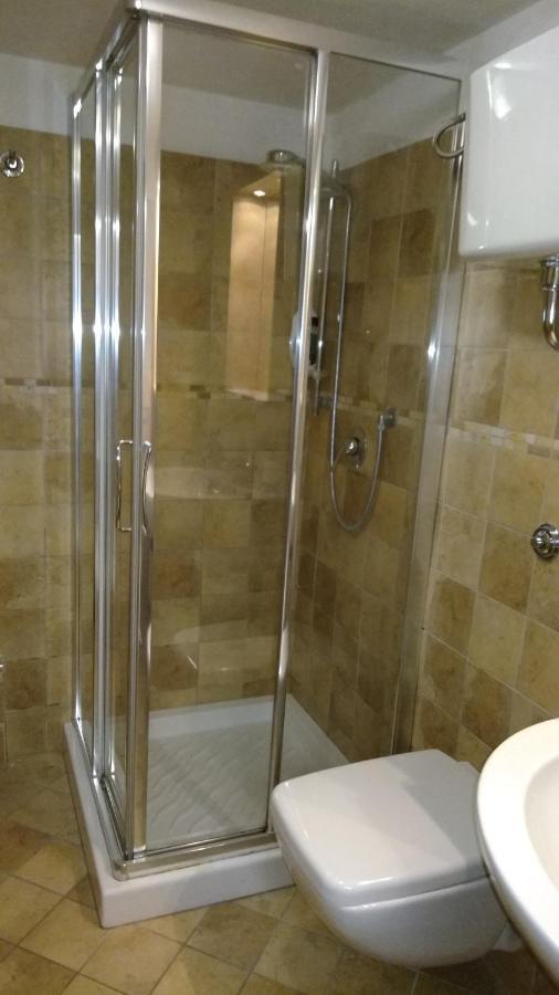 Hotel Monolocale Via Leopardi Pescara Zewnętrze zdjęcie